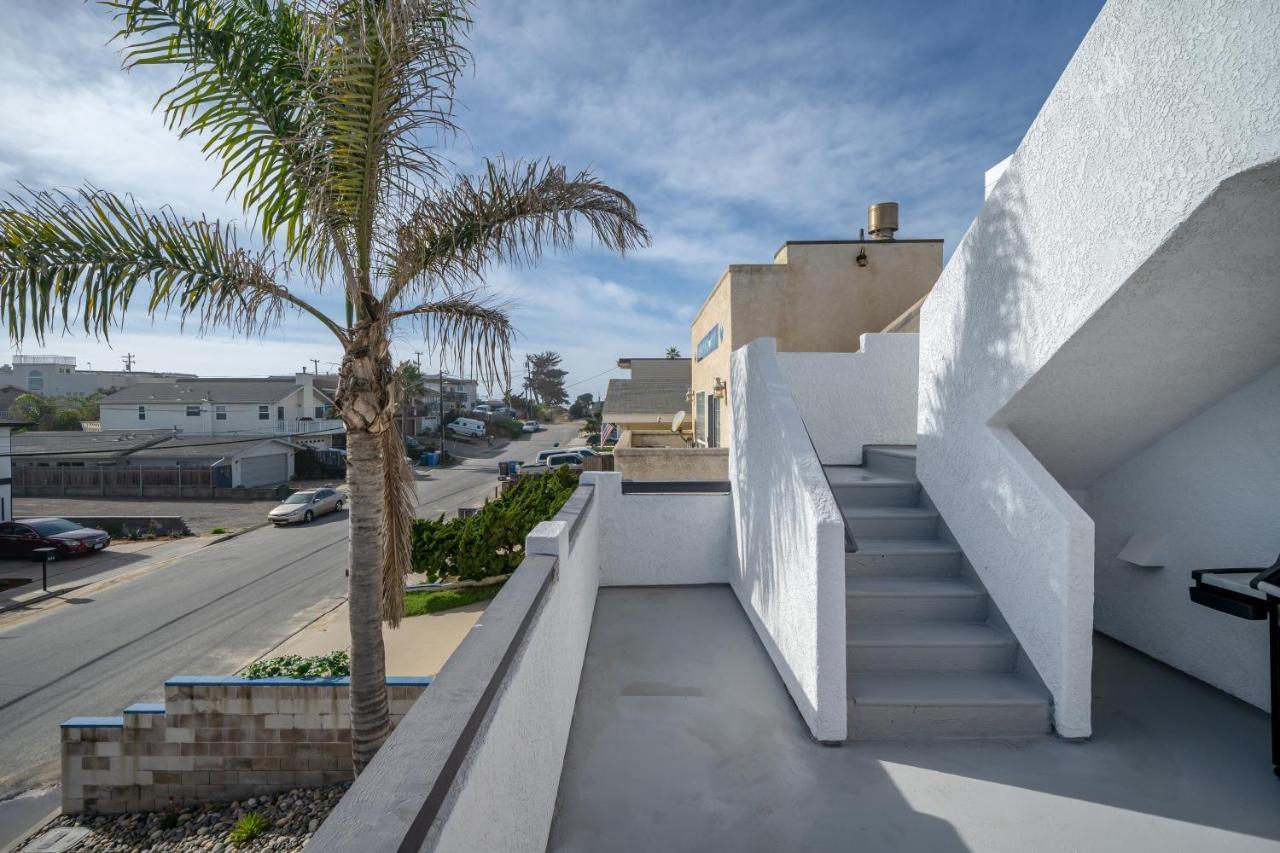Steps To #Pismobeach With Poker, Foosball, Free Ev Charger, And Bikes Оушеано Екстериор снимка